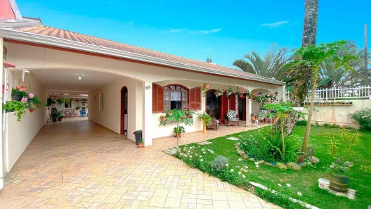 Casa com 6 Quartos à venda, 340m² no , Guaratuba