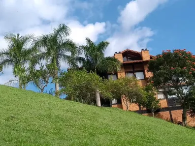 Apartamento com 2 Quartos à venda, 83m² no Pedro do Rio, Petrópolis