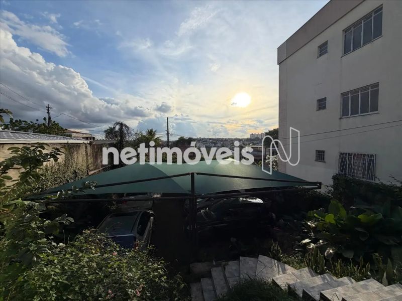 Casa com 4 quartos — Salgado Filho, Belo Horizonte