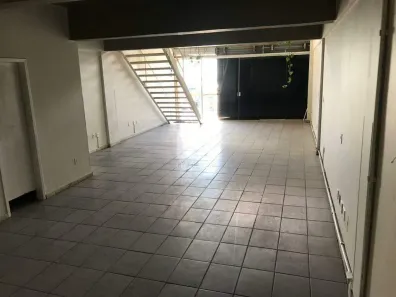 Ponto Comercial para alugar, 90m² no Estoril, Belo Horizonte