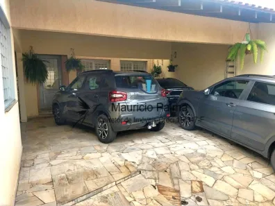 Casa com 3 Quartos à venda, 246m² no Centro, Araraquara