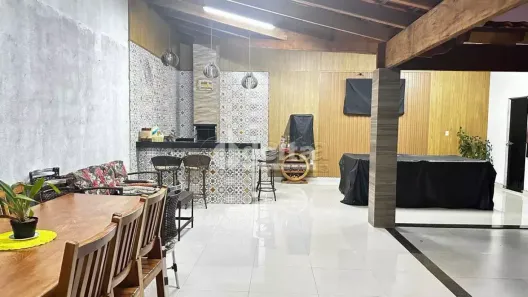 Casa com 3 Quartos à venda, 199m² no Granada, Uberlândia