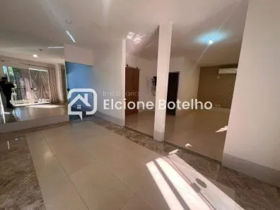 Apartamento com 3 Quartos para alugar, 232m² no Luizote de Freitas, Uberlândia