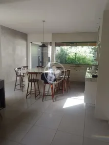 Casa com 3 Quartos à venda, 180m² no Jardim Europa, Uberlândia