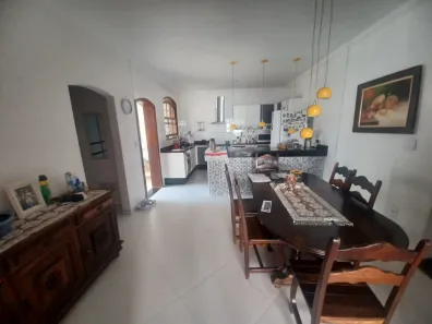 Casa com 3 Quartos à venda, 311m² no Jardim Maria Antônia Prado, Sorocaba