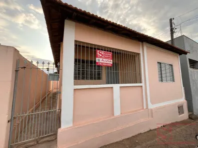 Casa com 2 Quartos para alugar, 134m² no Jardim Rossi, Limeira