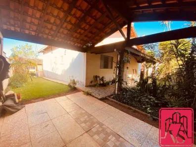 Casa com 3 Quartos à venda, 179m² no Residencial Hípica Jaguari, Bragança Paulista