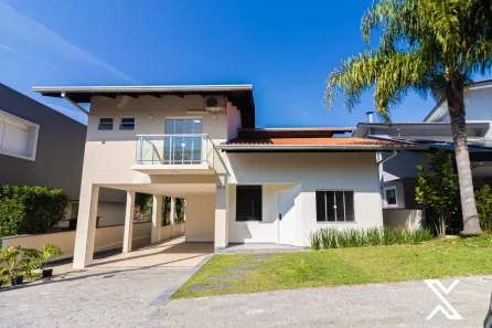Casa de Condomínio com 3 Quartos para alugar, 200m² no Itoupava Central, Blumenau