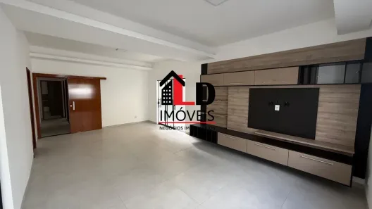 Casa com 3 Quartos para alugar, 200m² no , Parauapebas
