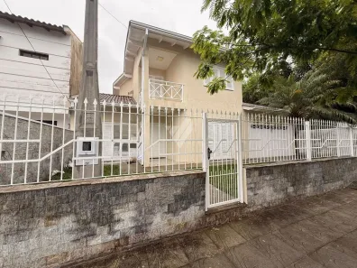 Casa com 3 Quartos para alugar, 210m² no Loteamento Jardim Timbaúva, Gravataí