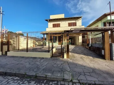 Casa com 3 Quartos à venda, 180m² no Santa Catarina, Caxias do Sul