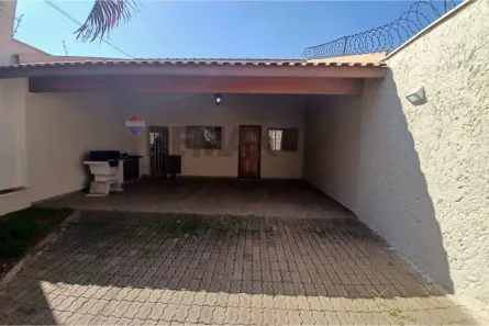 Casa com 3 Quartos para alugar, 109m² no Jardim Astúrias II, Piracicaba