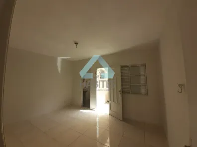 Kitnet com 1 Quarto para alugar, 30m² no Vila Antártica, Botucatu