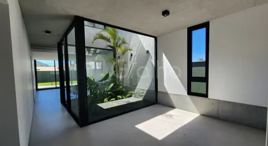 Casa com 3 Quartos à venda, 250m² no Ingleses do Rio Vermelho, Florianópolis