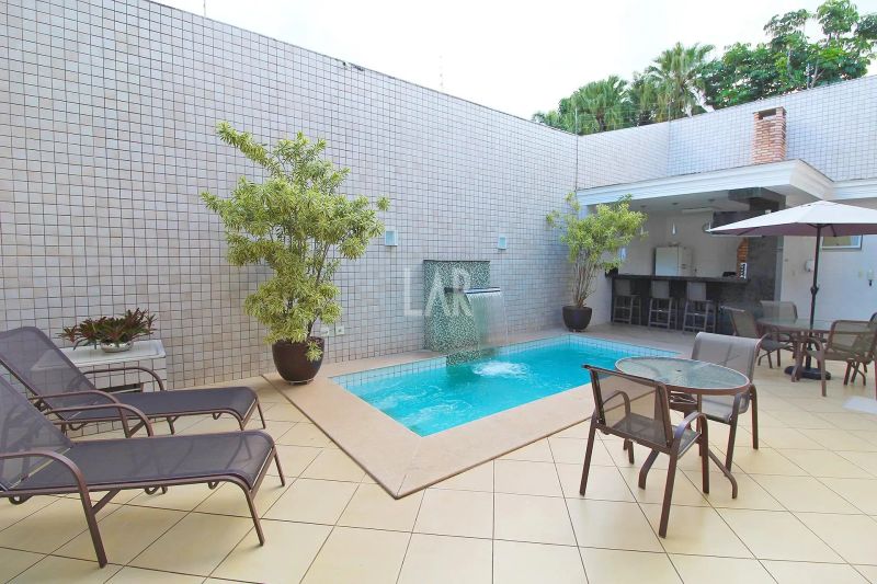 Casa com 7 quartos — Santa Lúcia, Belo Horizonte