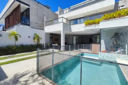 Casa de Condomínio com 3 Quartos à venda, 290m² no Recreio dos Bandeirantes, Rio de Janeiro