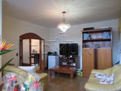 Casa com 3 Quartos à venda, 200m² no Bangú, Santo André