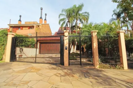 Casa com 4 Quartos à venda, 381m² no Chácara das Pedras, Porto Alegre
