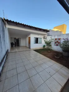 Casa com 3 Quartos à venda, 210m² no Jardim Atlântico, Goiânia