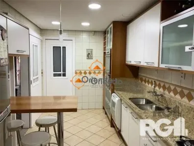 Casa com 4 Quartos para alugar, 264m² no Jardim Itu, Porto Alegre