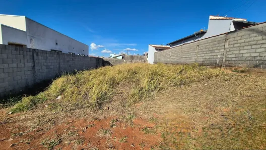 Lote/Terreno à venda, 300m² no Jardim Floresta, Pouso Alegre