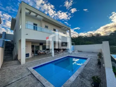 Casa com 4 Quartos à venda, 226m² no Putim, São José dos Campos