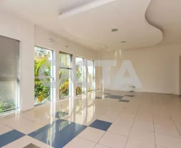 Prédio Comercial para alugar, 693m² no São João, Porto Alegre