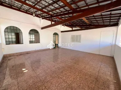 Imóvel Comercial com 4 Quartos para alugar, 150m² no Cachoeirinha, Belo Horizonte