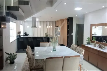 Casa com 4 Quartos à venda, 202m² no Santa Terezinha, Gaspar