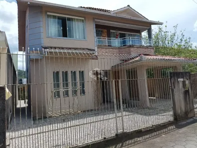 Casa com 5 Quartos à venda, 200m² no Vendaval, Biguaçu