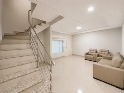 Casa com 4 Quartos à venda, 228m² no Jardim Cidade Monções, Maringá