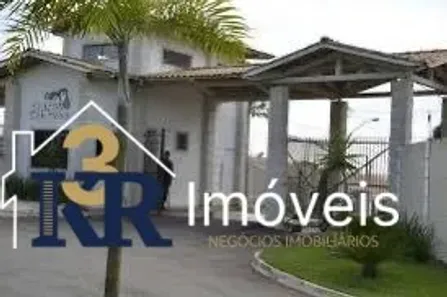 Casa de Condomínio com 3 Quartos à venda, 200m² no Capuava, Goiânia