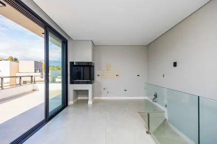 Sobrado com 3 Quartos à venda, 167m² no Santa Cândida, Curitiba