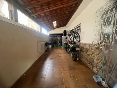 Casa com 3 Quartos à venda, 250m² no São Pedro, Juiz de Fora