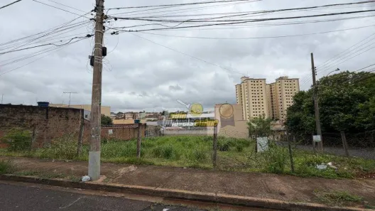 Lote/Terreno à venda, 300m² no Cidade Jardim, Uberaba