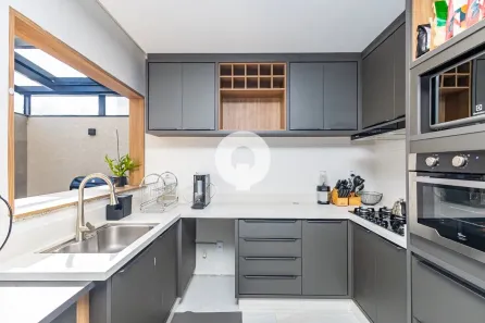 Sobrado com 3 Quartos à venda, 132m² no Boa Vista, Curitiba