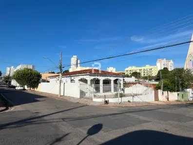 Casa com 3 Quartos à venda, 137m² no Quilombo, Cuiabá