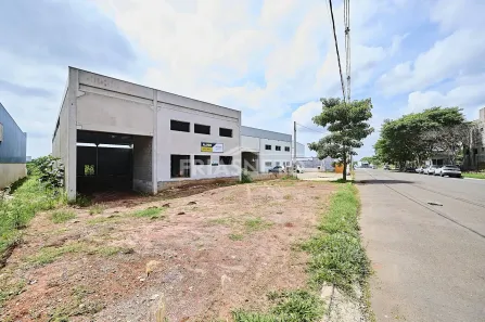 Galpão/Depósito/Armazém para alugar, 750m² no Água Santa, Piracicaba