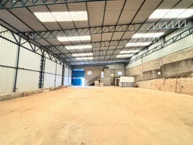 Galpão/Depósito/Armazém para alugar, 850m² no Jóquei Clube, Juiz de Fora