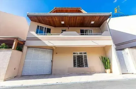 Sobrado com 3 Quartos à venda, 117m² no Santa Quitéria, Curitiba