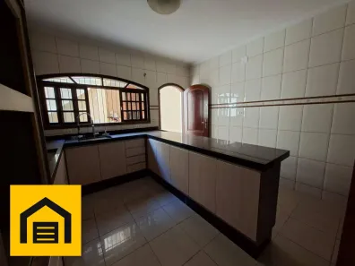 Sobrado com 3 Quartos à venda, 206m² no Parque Marajoara, Santo André