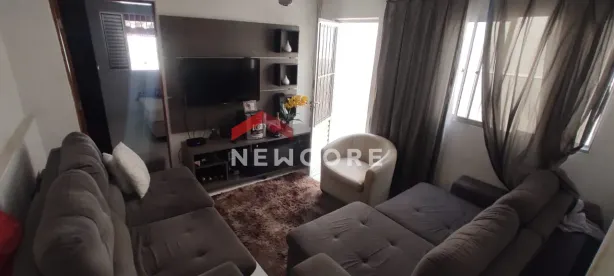 Casa com 2 Quartos à venda, 79m² no Parque Maria Domitila, São Paulo
