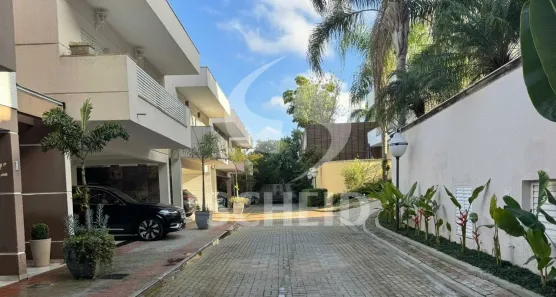 Casa de Condomínio com 4 Quartos para alugar, 270m² no Campo Belo, São Paulo