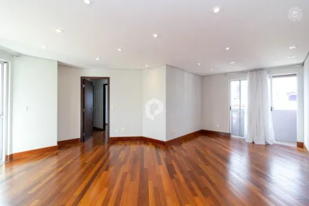 Apartamento com 3 Quartos para alugar, 98m² no Água Verde, Curitiba