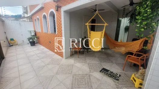 Sobrado com 2 Quartos à venda, 81m² no Marapé, Santos