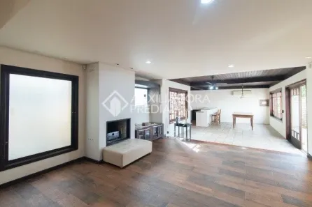 Casa com 3 Quartos para alugar, 253m² no Medianeira, Porto Alegre