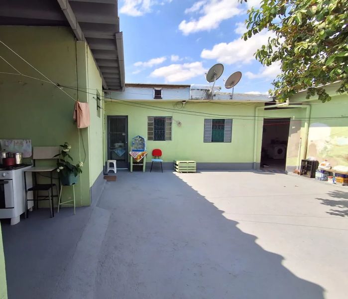 Casa com 3 quartos — Santa Branca, Belo Horizonte