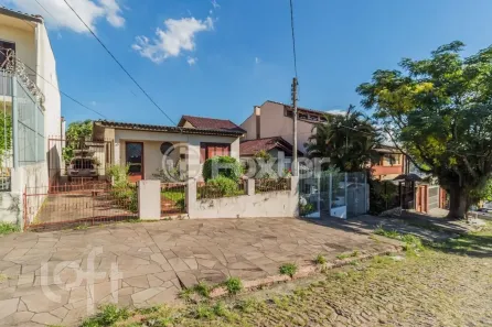 Casa com 3 Quartos à venda, 120m² no Medianeira, Porto Alegre