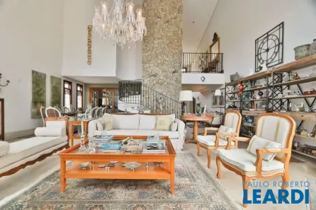 Casa de Condomínio com 3 Quartos à venda, 575m² no Tamboré, Santana de Parnaíba