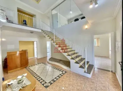 Imóvel Comercial com 3 Quartos à venda, 228m² no Granja Viana II, Cotia